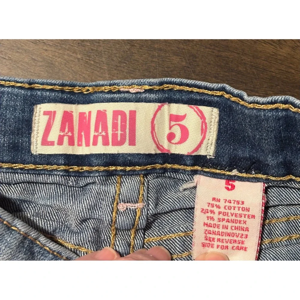 Zanadi Girls Denim Bermuda Shorts Light Wash Butterfly Floral Embroidered Size 5